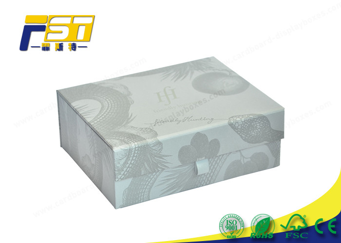 Custom Printed Corrugated Gift Boxes Magnetic Closure Folding Flat Packaging With Ribbon